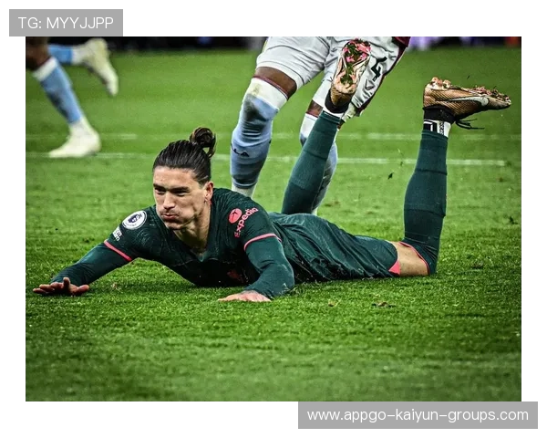 埃因霍温准备锁定英冠超高速前锋