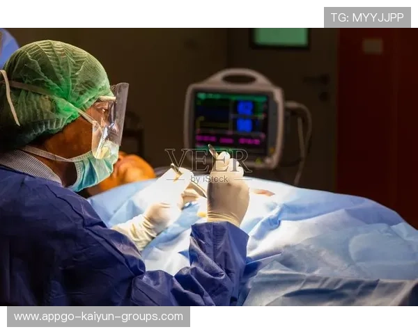 跳伞表演队首度试飞同步心电监测，医疗保障上新台阶