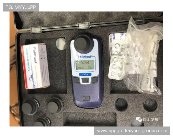 世界泳池水质监测与赛事卫生合规案例，泳池水质检测公示牌