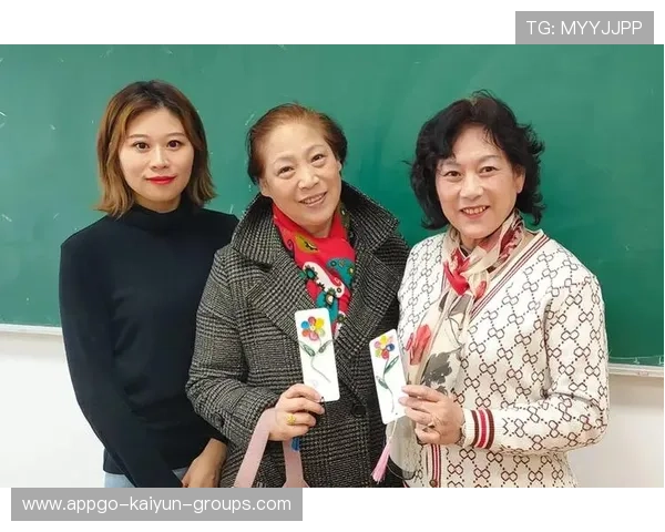 世界花式单板公益课堂开班：夜间课程方便学员参与，单板教学视频 中文